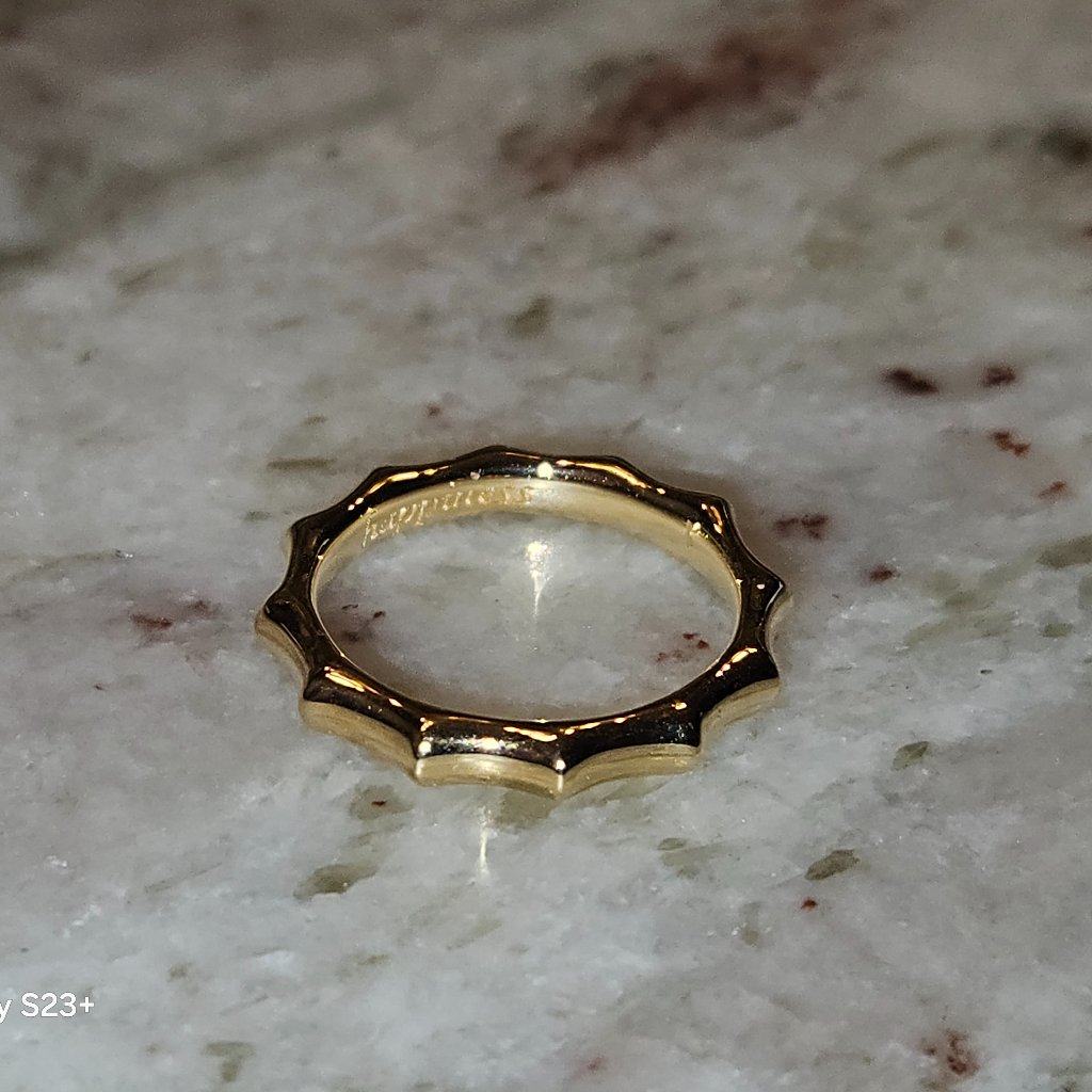 Monica Rich Kosann Happiness Sun Poesy Stackable 18k Yellow Gold Ring 3 — image 3 of 8